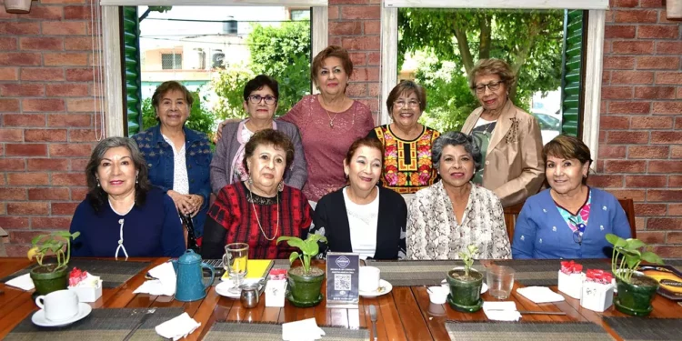 Fotos: Rubén Morales // Doris López celebró su cumpleaños acompañada de sus grandes amigas.