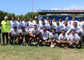 El Chilar se coronó campeón del Torneo de Veteranos en Bajos de Chila.