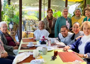 Fotos: Rubén Morales // Las damas asistentes fueron Marien Topete, Graciela Espinosa de Spriella, Mayola Audiffred, María Luisa Reyes, Soledad Rojas, Sol Álvarez de Iruegas, Celia Martínez, Ligia Kaizer, Marijú Jacinto y Chelo Pradal.