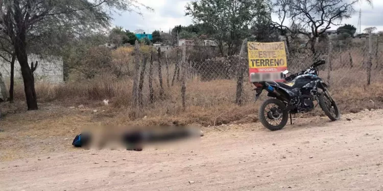 En motocicleta asesinan a joven en Huajuapan.