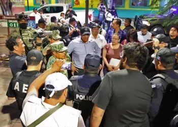 Las corporaciones de los tres órdenes de gobierno actuaron durante aproximadamente dos horas.