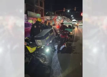 El accidente se suscitó cuando circulaba por la carretera Carranza casi esquina con Juárez.