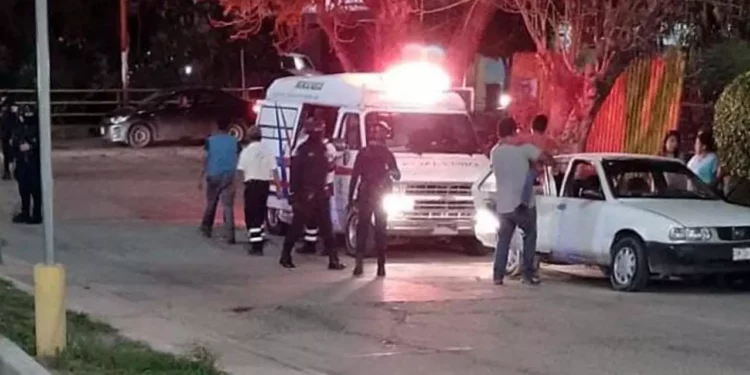 El nosocomio sigue resguardado por elementos de seguridad.