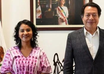 Asume poeta oaxaqueña Nadia López García titularidad de la DGME