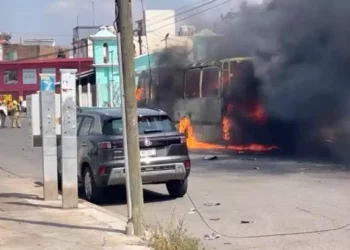 En el Istmo hubo ayer quema de transporte y bloqueos en Juchitán, Matías Romero, Tehuantepec y El Espinal.