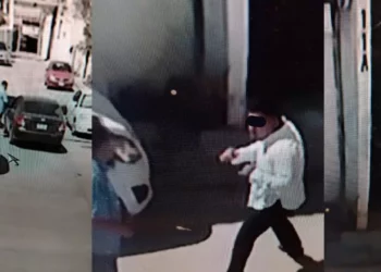 VIDEO | Acusan a supuesto mando de la AEI de encañonar y amenazar a familia en San Sebastián Tutla