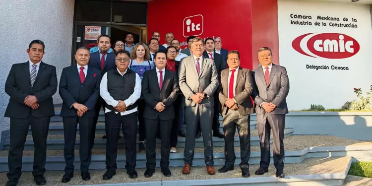 Integrantes del nuevo Comité Directivo para el periodo 2026–2028 encabezados por el arquitecto Misael Pablo Sandoval Domínguez.
