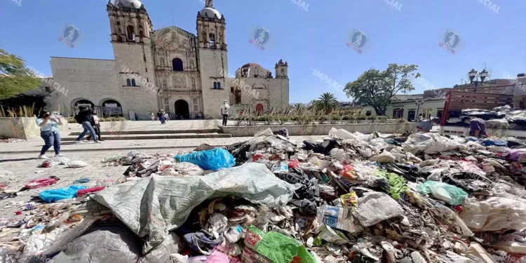 Foto: archivo // El manejo y la disposición de basura en la capital está plagado de anomalías.