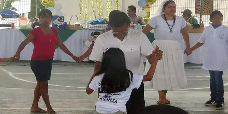El padre “Chanito” expresó su agradecimiento a la feligresía por el apoyo y la apertura al mensaje del Evangelio.