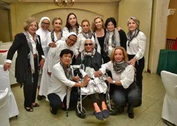 Fotos: Rubén Morales // En esta ocasión contaron con la presencia grata de una de las fundadoras, la Sra. Ofelia Acevedo López.