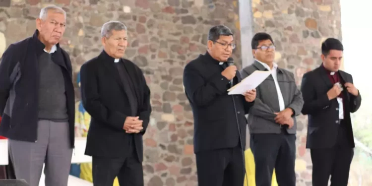 Familias de Huajuapan participaron en la tradicional kermés del Seminario Conciliar de San Rafael Arcángel.