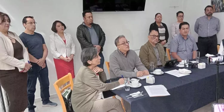 Integrantes del SIDETUTM informaron en conferencia de prensa sobre su postura ante los cambios en la UTM.