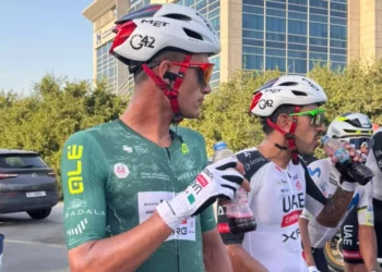 Isaac del Toro acecha el liderato del UAE Tour 2026: Todo se decidirá en Jebel Hafeet
