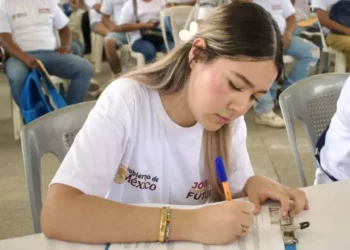Jóvenes Construyendo el Futuro 2026: abre periodo de postulaciones con apoyo de 9,582 pesos