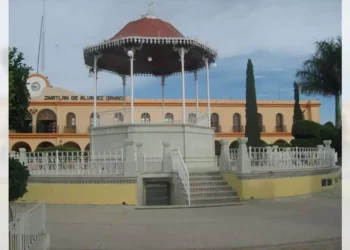 La semana cultural que organizó el Colectivo Cultural “Ignacio Mejía” se llevó a cabo en el centro de Zimatlán de Álvarez.