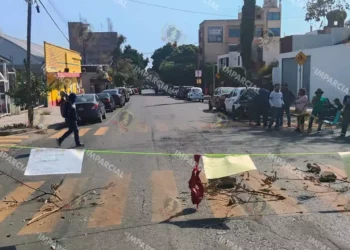 Foto: Jesús Santiago // La semana pasada profesores de educación física y secundarias técnicas se manifestaron en diversos puntos de la ciudad. Hoy iniciarían un plantón en el zócalo.