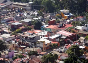 Foto: Adrián Gaytán // La zona metropolitana de la ciudad de Oaxaca; a la mala calidad de servicios básicos se suma la inseguridad jurídica de las propiedades.