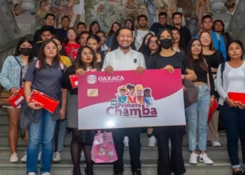 Las y los aspirantes deben registrarse a través de la plataforma oficial del programa.