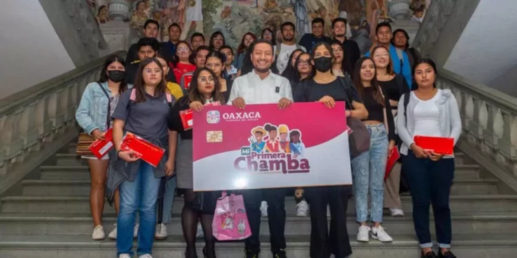 Las y los aspirantes deben registrarse a través de la plataforma oficial del programa.