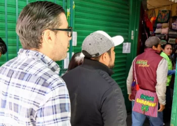Gobierno Municipal brinda atención a locatarios luego de un conato de incendio en el mercado Benito Juárez