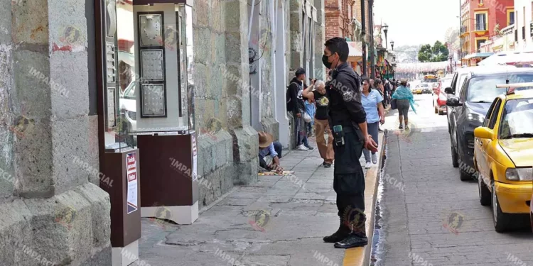 Foto: Archivo El Imparcial // Negocios establecidos se han visto obligados a contratar seguridad privada.