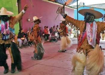 Foto: Facebook Nicolás Feria Romero // Estas celebraciones fortalecen los lazos regionales y fomentan la participación de las nuevas generaciones para preservar las tradiciones.