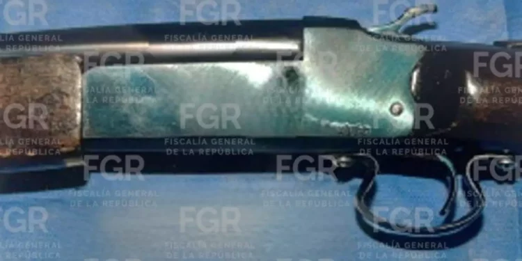Siete escopetas en la cajuela: vinculan a proceso a conductor detenido en la 190