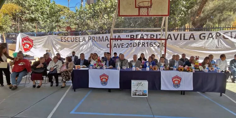 Recientemente se llevó a cabo el acto organizado por los 50 años de ser Beatriz Ávila la antigua escuela “Juan Jacobo Rousseau”.