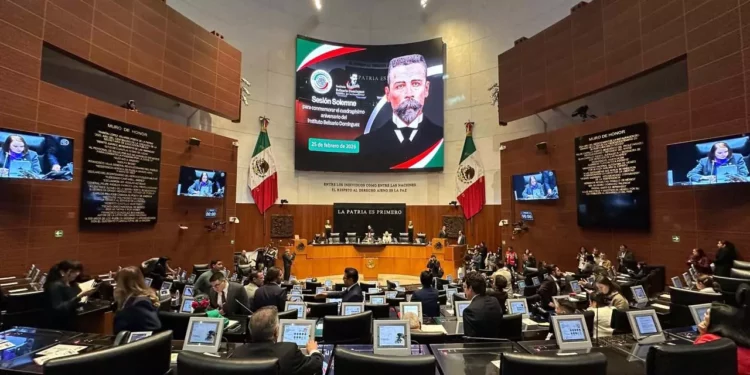 Foto: Senado de la República // Recomposición en el Senado. Ayer conmemoraron el Cuadragésimo Aniversario del Instituto Belisario Domínguez.