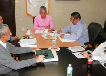 Foto: CEAMO // Sesión ordinaria de la Comisión Estatal de Arbitraje Médico de Oaxaca.