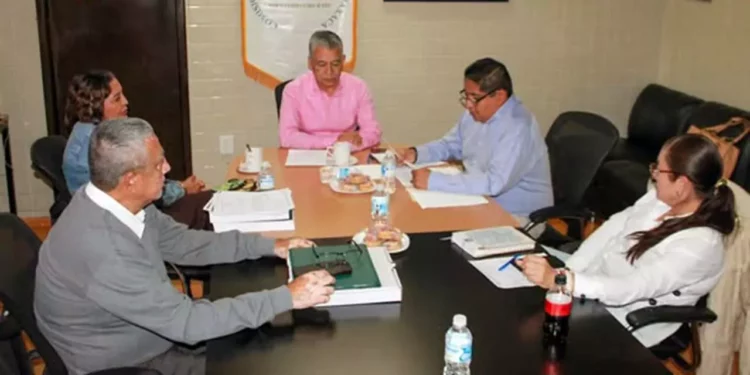 Foto: CEAMO // Sesión ordinaria de la Comisión Estatal de Arbitraje Médico de Oaxaca.