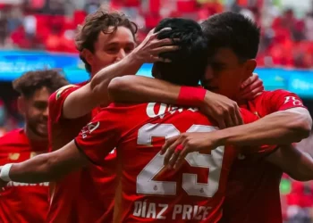 ¡Diablo Líder! Toluca tumba a Chivas y asume la cima del Clausura 2026