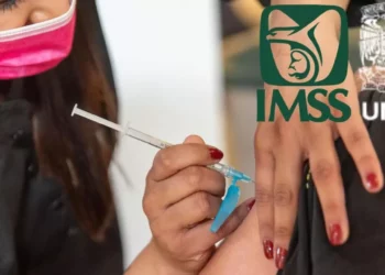 UNAM e IMSS abren megacentro de vacunación contra sarampión