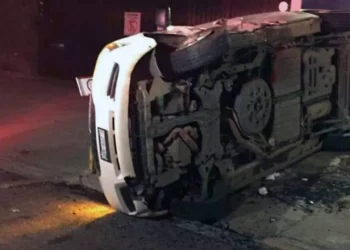 Volcaduras, alcances, choques, el menú semanal de accidentes viales en la capital.