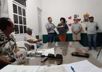 Disputa FORO predios en playa Salchi a posesionarios