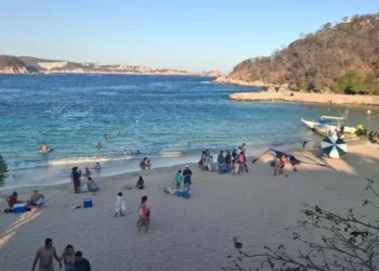 En Huatulco es día de fiesta