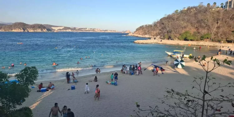 En Huatulco es día de fiesta