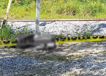 Levantado y ejecutado: localizan cuerpo maniatado junto a vías férreas.