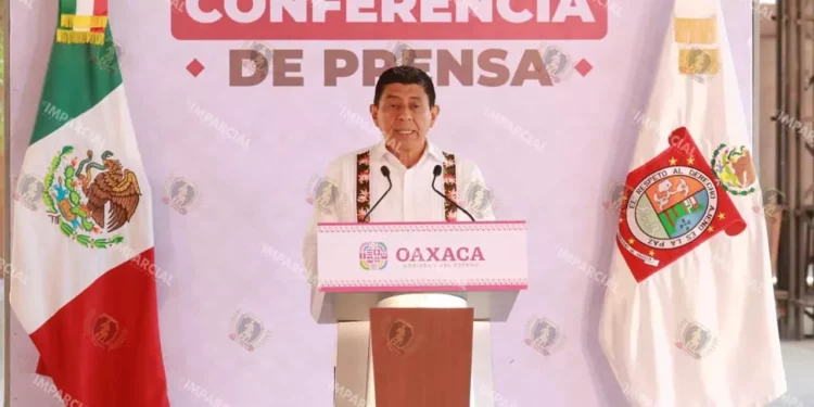 Realiza Jara 16 ajustes en su gabinete; 6, en secretarías