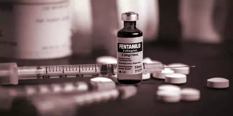 Foto: ilustrativa // Delincuentes utilizan sustancias agresivas y adictivas como el fentanilo para enganchar a las y los jóvenes al mundo de las drogas.