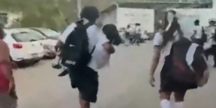 VIDEO | Violencia en Acapulco: ataque armado deja un chofer muerto y dos estudiantes heridas