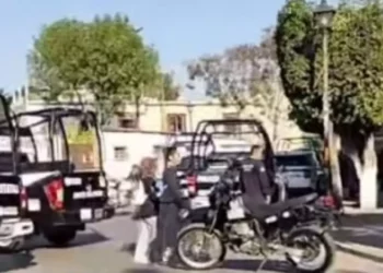 Detienen a presuntos involucrados tras operativo en Periférico y Bustamante; clausuran establecimiento