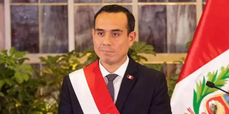 Perú destituye a su presidente interino a dos meses de elecciones y profundiza la crisis