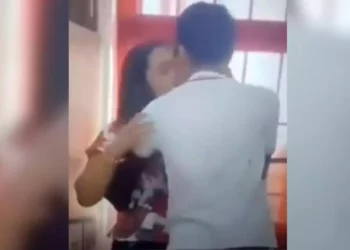 IMÁGENES | Escándalo en Tabasco: Video de maestra besando a alumno menor sacude al sector educativo