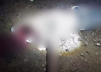 El cuerpo del hombre, quien presentaba un impacto de bala en el cráneo, fue trasladado al panteón El Gólgota para la necropsia de ley.