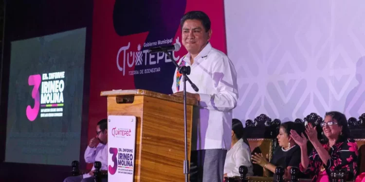 Foto: Redes sociales // Irineo Molina, en su administración en Tuxtepec el mayor monto de contratos sin licitación.