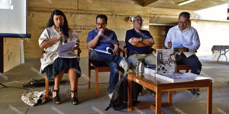 Fotos: Rubén Morales // La presentación reunió a tres de la y los investigadores que por casi cuatro años trabajaron en este volumen.