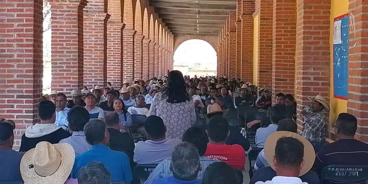 Norma González Jiménez, defensora de la lengua mixteca, señaló que aún persisten desigualdades para las mujeres.