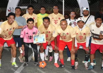 Fotos: Leobardo García Reyes // Pandilla Mecánica se coronó campeón.