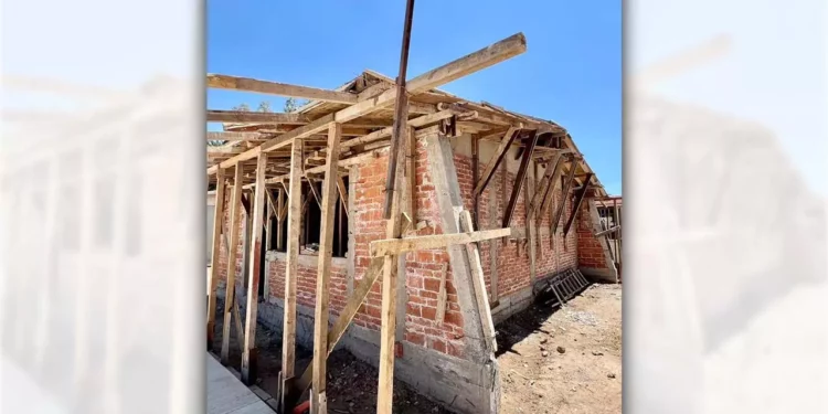 Foto: Municipio de Oaxaca de Juárez // Construcción de un aula en la Escuela Primaria Cuauhtémoc, de la Agencia Municipal de Pueblo Nuevo.
